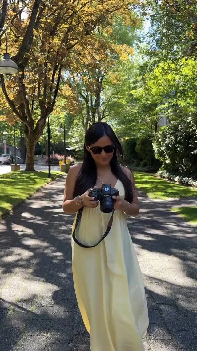 ¿Cuál de estas tres locaciones elegirías tú para la sesión de fotos? 👀✨

1. Downtown 🏙️
2. Campo de lavanda 🪻
3. Granville Island 🎨

En esta segunda parte del vlog te muestro el recorrido que hice buscando el lugar ideal (hice como 14 mil pasos 🤭).

¡Déjame en los comentarios cuál te gusta más y por qué! 

Me está encantando documentar todo este proceso… me recuerda a cuando empezaba y hacía las cosas solo por el gusto de crear. 💛

¡Gracias por seguir acompañándome en esta aventura! ¡Pendiente a la parte 3! 😍📸